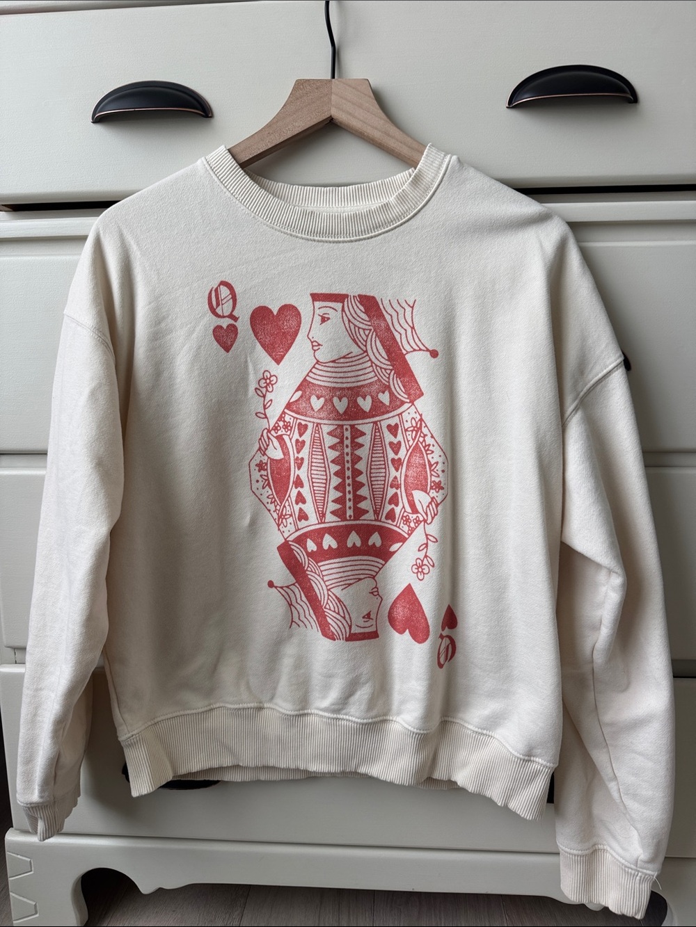 AE Queen of hearts sweatshirt
